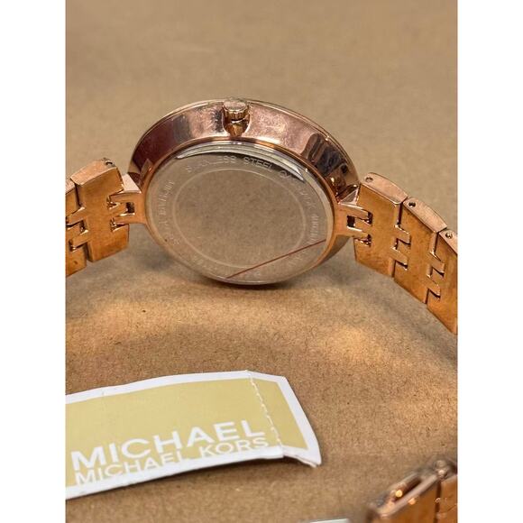 Michael Kors MK7168 Anabeth Quartz White Women's Watch - Picture 4 of 5